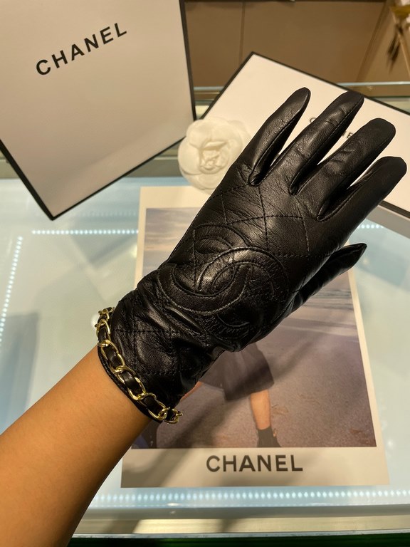 Explosion to   [top original single] official website synchronization women's new high-grade sheepskin gloves     100% selection of imported lambskin lining sheepskin lining Leather luster bright full soft delicate feel 