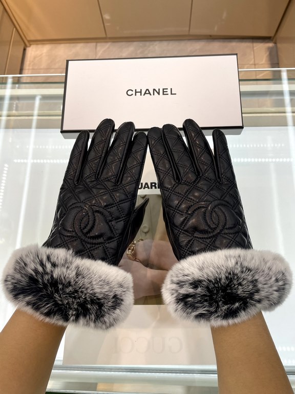 Chanel Chanel's latest embroidered double C big logo Leather using imported Essex skin Stabbing using top white level goatskin  lazy rabbit   hair, the feel more soft fine glutinous greasy skin-friendly, warm and better 