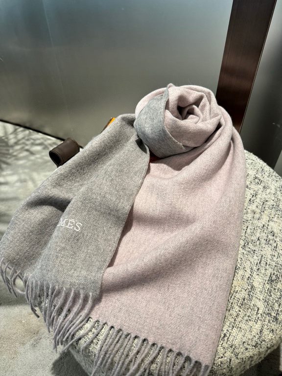 PriceHERMES   Hermes 2023 Paris fashion show business men and women universal double-sided cashmere shawl   OEM selected the best ultra-fine cashmere fibers for hand combing time-consuming and labor-intensive, and then s