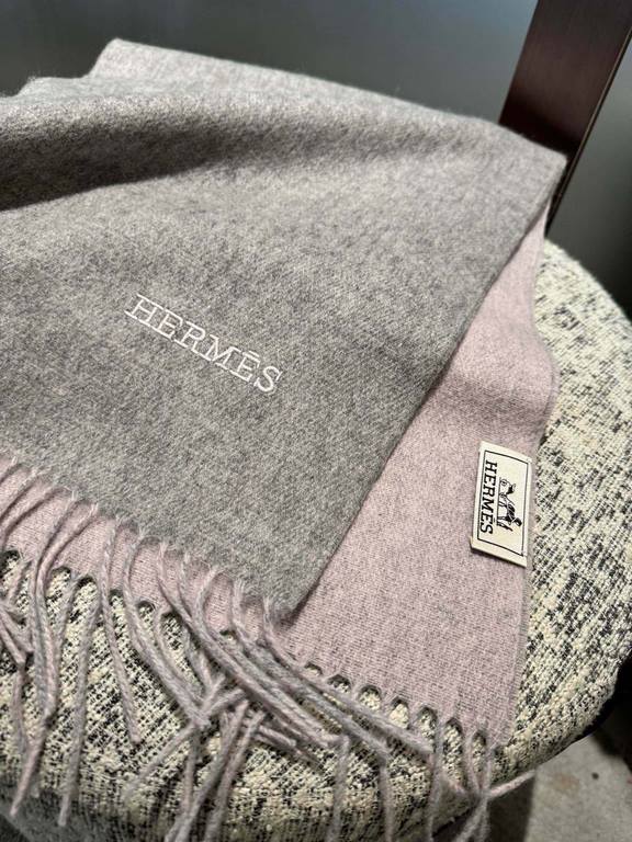 PriceHERMES   Hermes 2023 Paris fashion show business men and women universal double-sided cashmere shawl   OEM selected the best ultra-fine cashmere fibers for hand combing time-consuming and labor-intensive, and then s