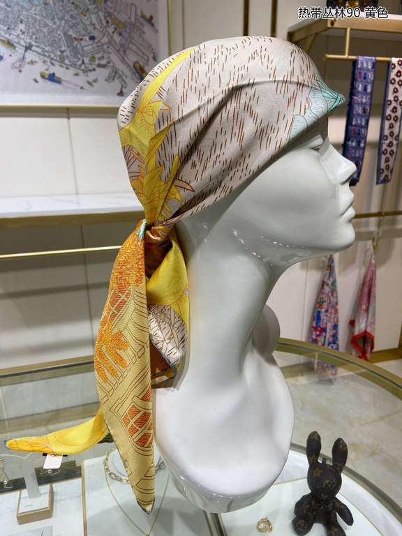 Silk new   bought said good-looking   recommended   [Tropical Rainforest 90] silk square scarf, the top process value   Hermes counter models     three-dimensional rendering of the pattern pattern in kind grade is extrem