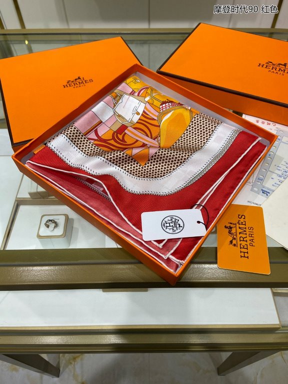 Silk new   bought said good-looking   recommended   [Modern Times 90] silk square scarf, the top process value   Hermes counter models     three-dimensional rendering of the pattern pattern in kind grade is extremely hig