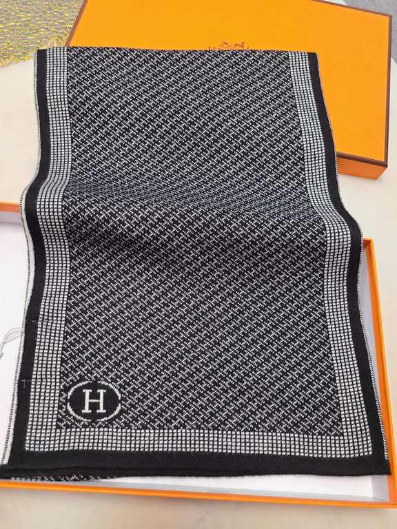 Special. Counter synchronization   Hermes   men's winter boutique listing    Material 100% knitted wool   new process soft and smooth Specifications 180  30   quality beautiful   men and women   Exclusive physical shooti