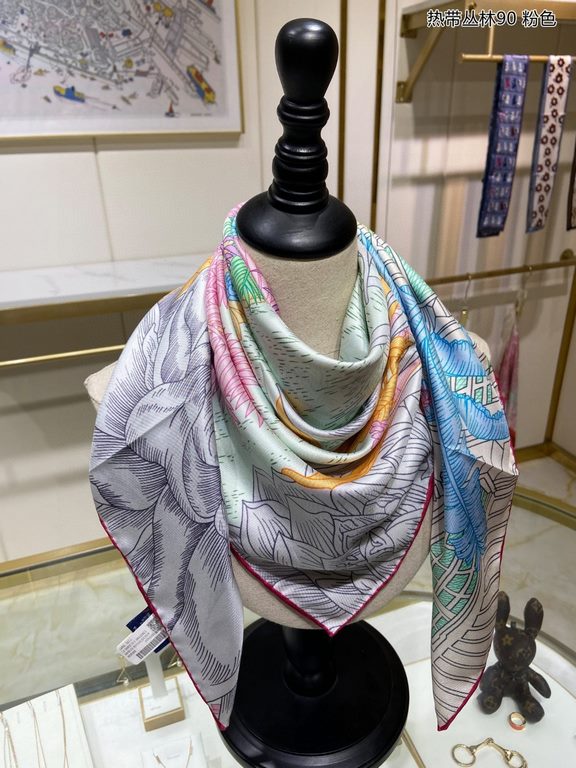 Silk new   bought said good-looking   recommended   [Tropical Rainforest 90] silk square scarf, the top process value   Hermes counter models     three-dimensional rendering of the pattern pattern in kind grade is extrem