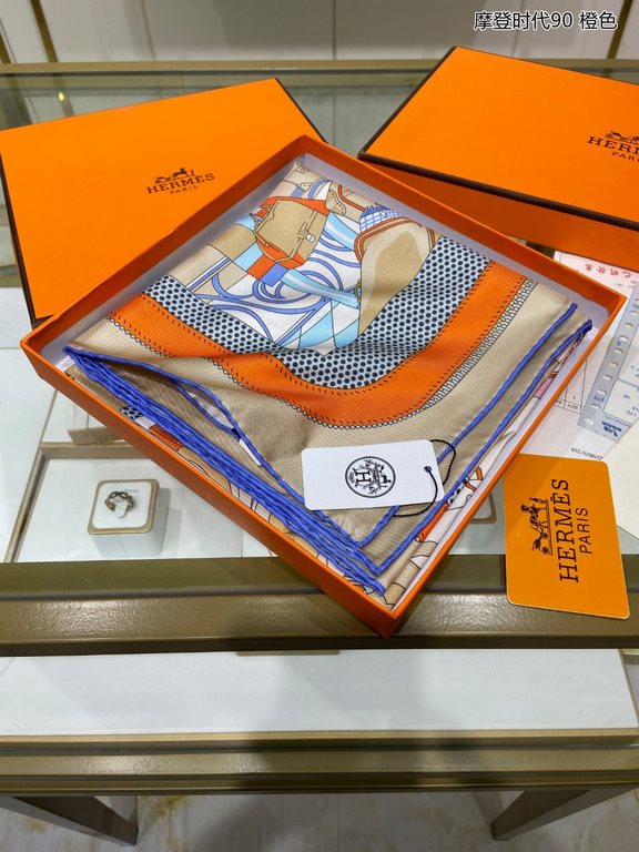 Silk new   bought said good-looking   recommended   [Modern Times 90] silk square scarf, the top process value   Hermes counter models     three-dimensional rendering of the pattern pattern in kind grade is extremely hig