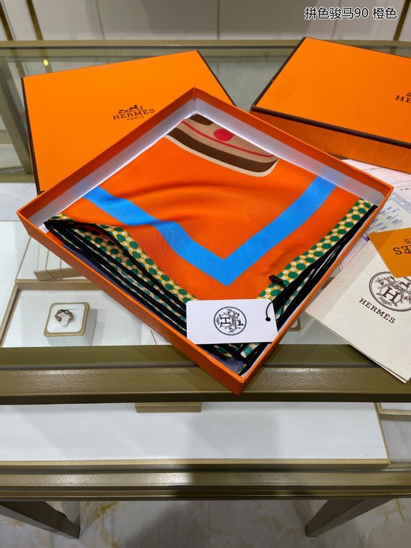 Silk new   bought said good-looking   recommended   [colorful steed 90] silk square scarf, top craftsmanship value   Hermes counter models     three-dimensional presentation of the pattern pattern in kind of high grade  