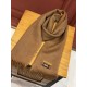 HERMFS [Hermes] Paris fashion show double-sided cashmere scarf! Using fine cashmere from the Mongolian plateau! The hand is full of fine velvet! The price is absolutely 100% affordable! Excellent embroidery craft! It's a