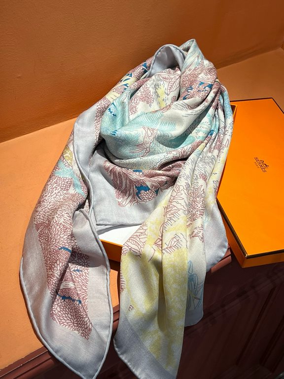 Hermes ~ autumn and winter with a sharp tool   top double-sided same color version of silk cashmere shawl! 1条等于2条】One shawl is equal to two】Point of view is wonderful, the pattern and color matching are super like, anoth