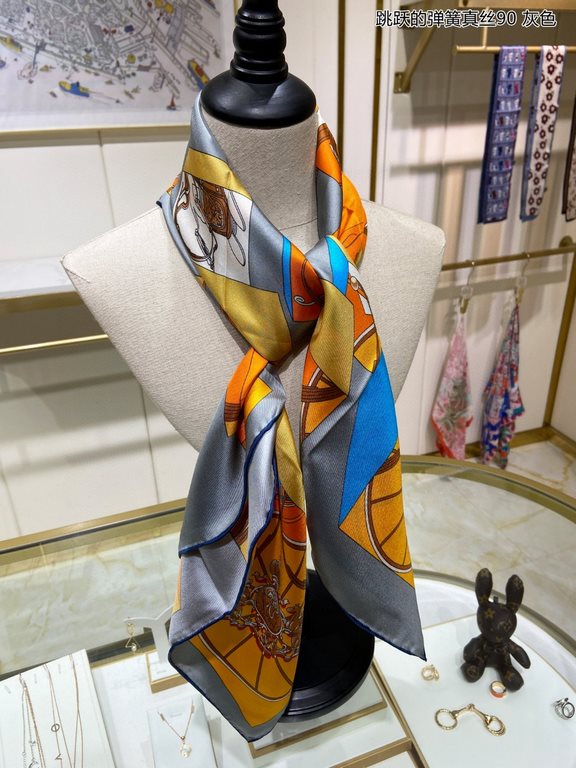 Silk new   bought said good-looking   recommended   [jumping spring silk 90] silk square scarf, the top process value   Hermes counter models     three-dimensional rendering of the pattern pattern in kind grade is extrem