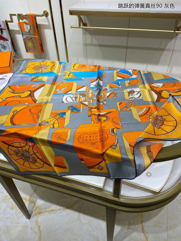 Silk new   bought said good-looking   recommended   [jumping spring silk 90] silk square scarf, the top process value   Hermes counter models     three-dimensional rendering of the pattern pattern in kind grade is extrem