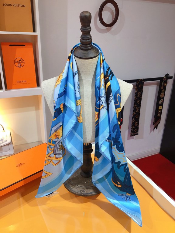 SHMS2321 ORIGINAL ORIGINAL HERMES [Reins and Fate] 90cm Silk Square Scarf  Have you ever heard of Clotho, Lachesis and AtroPos They are the three sisters of fate in Greek mythology, in charge of the thread of life, the d