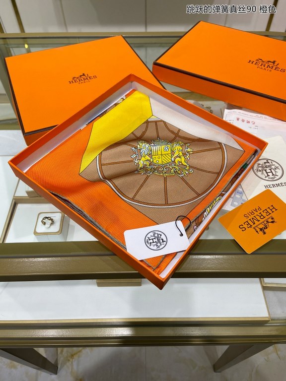 Silk new   bought said good-looking   recommended   [jumping spring silk 90] silk square scarf, the top process value   Hermes counter models     three-dimensional rendering of the pattern pattern in kind grade is extrem