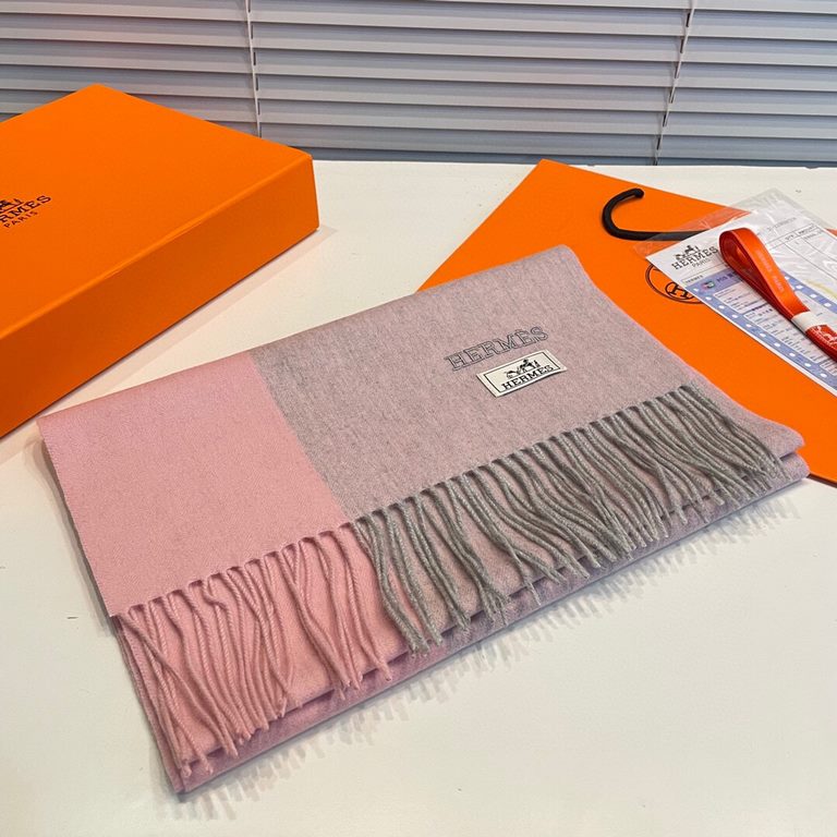 Hermes   the same scarf and buy and cherish cashmere models   ~ are export orders so it is more difficult to come across  things talk about less but fine   good-looking must be collected   this H family scarf, the style 