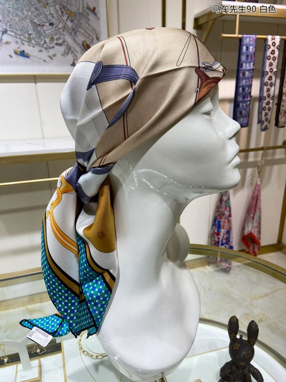 Silk new   bought said good-looking   recommended   [Mr. Carriage 90] silk square scarf, the top process value   Hermes counter models     three-dimensional rendering of the pattern pattern texture in kind of high grade 