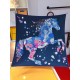 SHMS2275 First come, first served  Hermès' newest [Flora] 90cm silk square scarf  Spring is in the air, and a stallion rises up with hooves raised in a proud manner, just like the muse - Flora, the goddess of flowers, ar