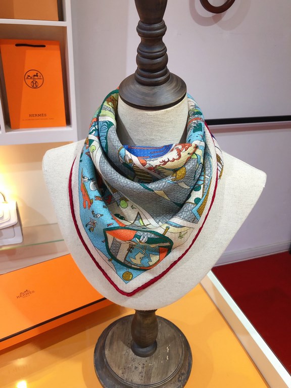 RHMS23107H's 70cm Reversible Velvet Square Scarf, this must-have Hermes accessory can be worn in a variety of ways and goes well with any outfit. Wear it around your neck or as a belt, hair tie or headband. Thickness for