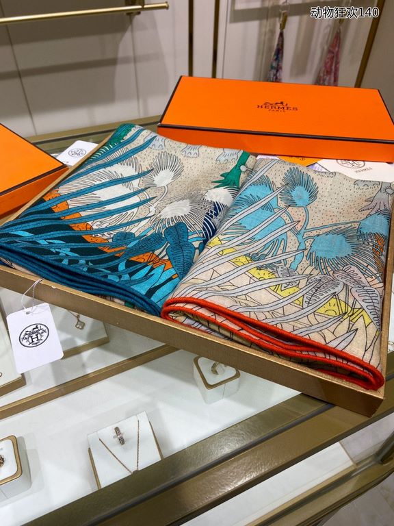 priceBought are said to look good   recommended   [Animal Mania 140] cashmere square scarf, top craftsmanship value   Hermes counter burst models     three-dimensional presentation pattern grain physical grade is extreme