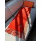 HERMFS [Hermes] Paris fashion show double-sided cashmere scarf! Using fine cashmere from the Mongolian plateau! The hand is full of fine velvet! The price is absolutely 100% affordable! Excellent embroidery craft! It's a