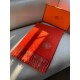 HERMFS [Hermes] Paris fashion show double-sided cashmere scarf! Using fine cashmere from the Mongolian plateau! The hand is full of fine velvet! The price is absolutely 100% affordable! Excellent embroidery craft! It's a