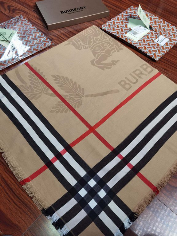 2023 brand new Burberry original single beauty very show temperament paragraph  New ~ 200 high-end square scarf! Synchronized counter, truly beautiful design Super classic camel color scheme with jacquard process, to ach