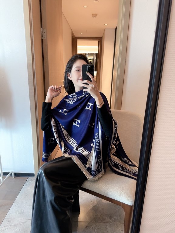 New     recommended  2023 autumn and winter new [140 velvet square scarf, double-sided two-color] top technology value   (Hermes) counter burst three-dimensional rendering pattern pattern texture physical grade very high