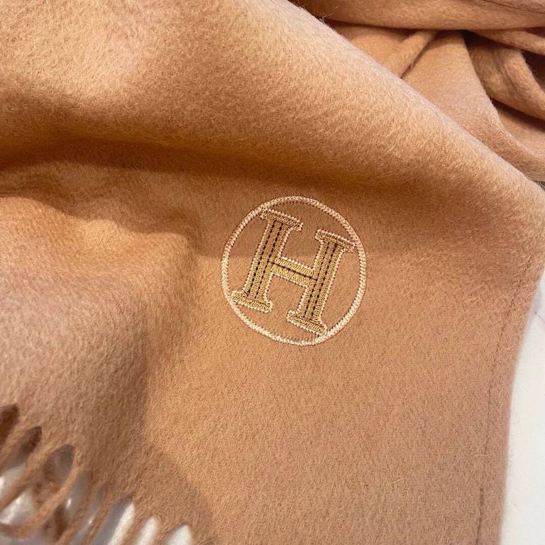 [Hermes - Hermes rage burst pushed the fashion single, gentle color matching, super obsessed   temperament low-key quiet and not lose elegance  ] focus on recommending   a second heart ah!!!! Advanced, luxury! Eternal! N