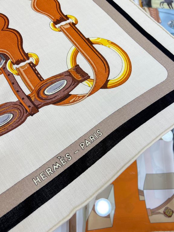 [Both sides of the same color] Extreme Hermes Hall of Fame Royal Recommended   best quality, beautiful fried Oh ~ [training collection square scarf] a total of three colors. High-end velvet square scarf   simple and fait