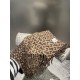 Burberry latest TB series cashmere scarf, unisex models, must must must collect! The most fluffy quality pro mom price for the benefit of the earth ~ teach you to recognize good goods, exclusive top, no one!!!! Extremely