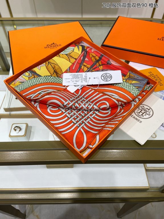 priceHigh-end customization   Buy all say good-looking   Recommended   [Guard Clothing double-sided two-color 90] silk square scarf, the top craftsmanship is super value   Hermes counter models    three-dimensional prese