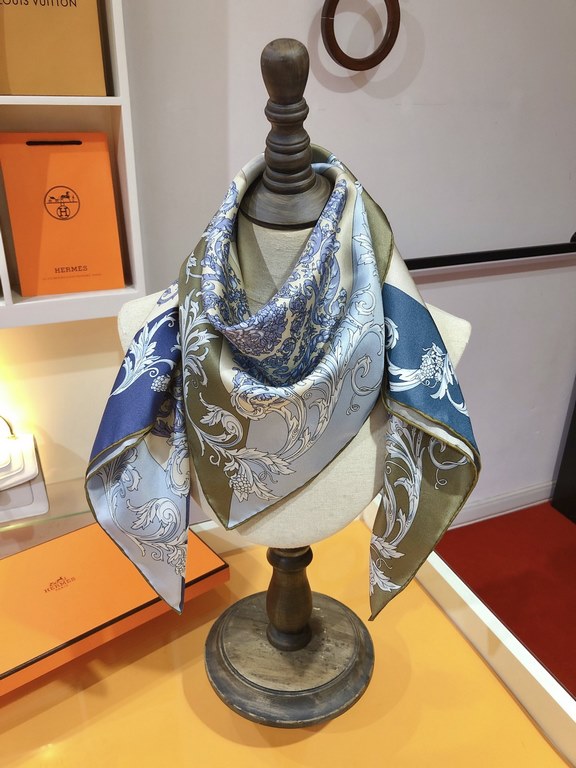 SHMS2341   Hermes 90cm Silk Square Scarf   Perfectly saturated with color, the industry's top prints are fine and unparalleled   Made of twill silk   hand-rolled edges cutting-edge craftsmanship, it's soft, lightweight a