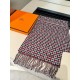 Explosion to     ♀   Hermes counter year's best hard goods [Scottish H scarf] highly recommended models   This cashmere scarf decorated with a new tartan pattern, H letter staggered, using heavyweight cashmere scarf, wor