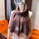 The official website with the same water ripple water cashmere Hermes   the same scarf and buy and cherish cashmere models   ~ are export orders so it is more difficult to meet  things talk about less but fine   good-loo