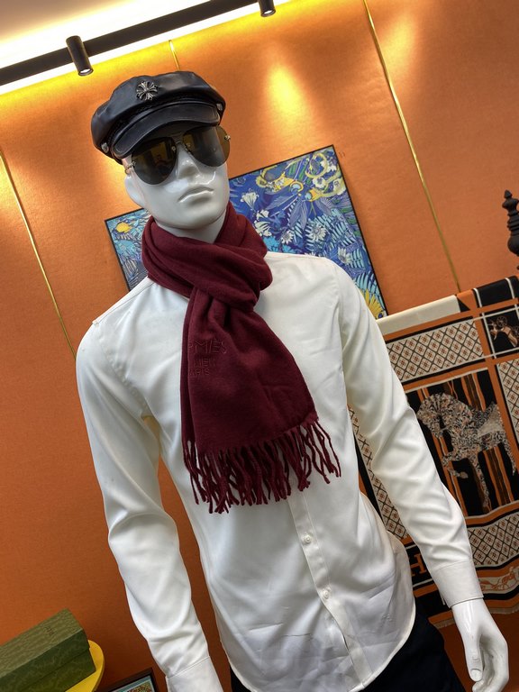 (Hermes) original quality Imperial Hall of Fame Extreme Donkey! Fall and winter counter in the sale of top cashmere knitted scarf. With exquisite simple pattern combination into a classic pattern beautiful to the extreme