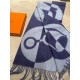 Hermes new geometric cashmere scarf, this model is really love at a glance, abstract geometric shapes logo, colorful geometric sense of fun, pay tribute to the brand's logo elements, riding boots, spurs, jacquard craftsm