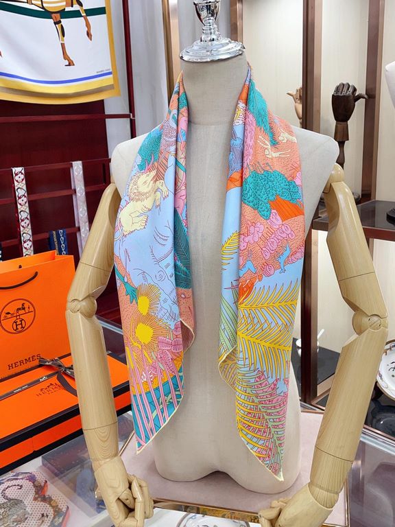 HERMES silk new     bought all say good-looking   Recommended  [Animal Carnival 90] silk small square scarf, the top craft super value   Hermes counter pop    three-dimensional rendering of the pattern pattern in kind of