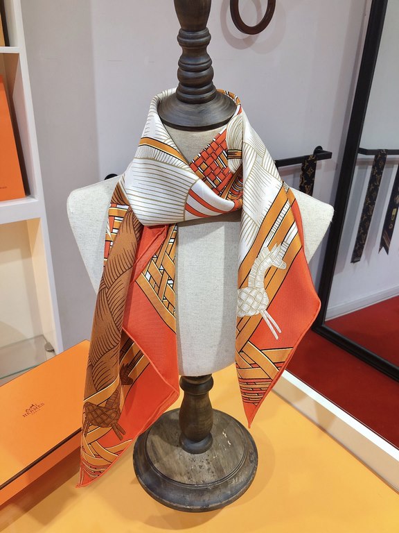 SHMS2177 H Home [Two Horses Weaving Love] 90cm Silk Square Scarf, Fenugreek (commonly known as water hyacinth) grows in abundance in Thailand, and after being collected and left to dry in the sun, it can be used to make 