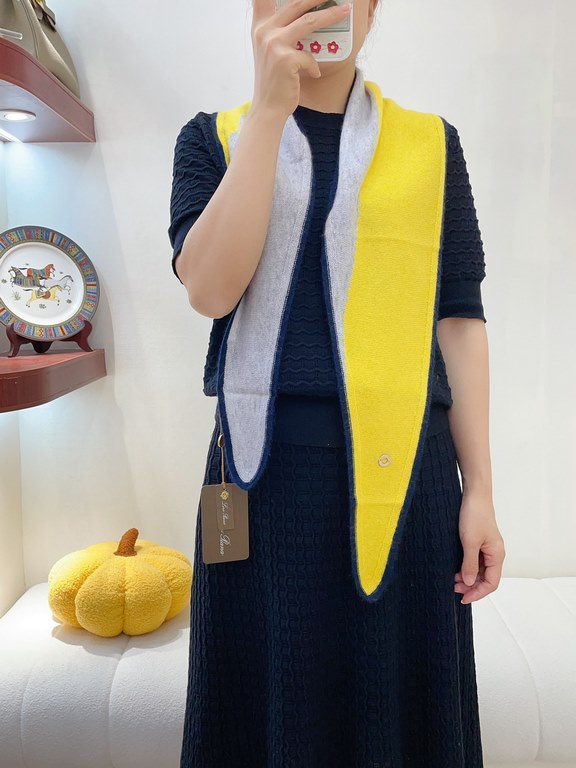 Rage recommended   two colors interwoven, let her accompany you to walk warmly in the jianghu series of the most high-end one, 100% pure pure cashmere. Accept any test  ] feel soft and cozy. Absolutely warm enjoyment. Su