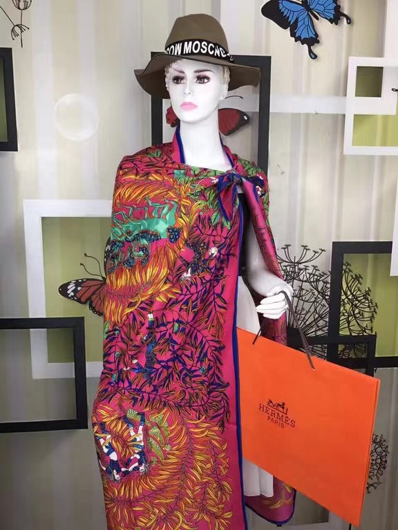 explosive models recommended   [top original single goods 】   HERMES Hermes stars with the same leaf pattern [teeth] [teeth] around the world is selling, the continuation of HER Consistent style, colorful and noble, colo