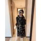 PriceNew   CHANEL cashmere shawl   Highly recommended CHANEL price is super beautiful! The real thing is more beautiful special order cashmere twill fabric! The texture is clear, delicate and visible printing and dyeing 