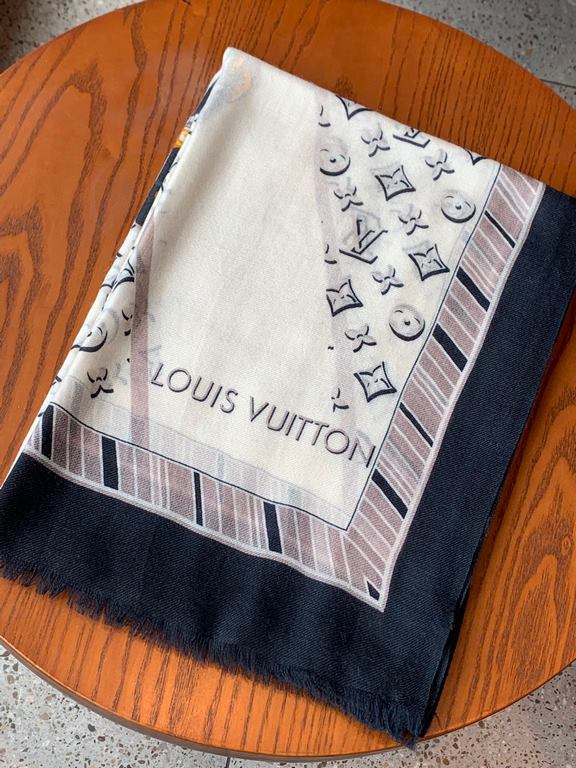 Price New on   Genuinely awesome   Airline Price  atches Monogram [V Logo Long Scarf] Cashmere long scarf, shawl in keeping with the heritage of travel while incorporating the show's modern hard luggage elements. The ric