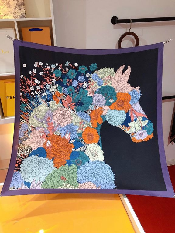 SHMS2301 First come, first served  Hermès [Fluttering Flower Clothes] 90cm Silk Square Scarf  Spring is in the air, and a stallion rises up with its hooves raised in a proud manner, just like the muse, Flora, the Goddess