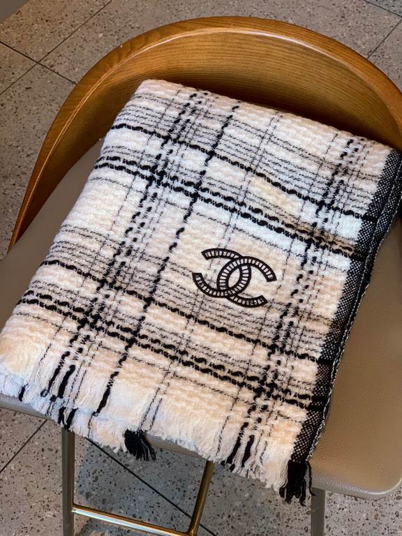 Price   new    Chanel (CHANEL) annual most beautiful   [Double C woven plaid shawl] exclusive channel original single goods   annual latest masterpiece top high-end customized, Italy    imported fabrics with high-end Cha