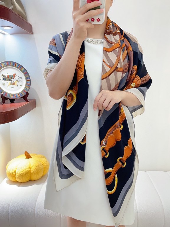 New    HERMES bought all say good-looking   Recommended  [Equestrian Training 140] cashmere square scarf, the top craft super value   Hermes counter pop    three-dimensional rendering of the pattern pattern in kind of hi