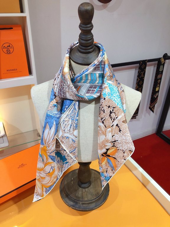 SHMS2232   Hermès [Tropical Jungle Edition Foppel] 90cm Silk Square Scarf   The first Hermès boutique was opened in 1880 on the Avenue Foppel in Paris, housed in a modest mansion with saddle-making workshops and a privat