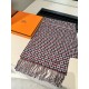 Explosion to     ♀   Hermes counter year's best hard goods [Scottish H scarf] highly recommended models   This cashmere scarf decorated with a new tartan pattern, H letter staggered, using heavyweight cashmere scarf, wor