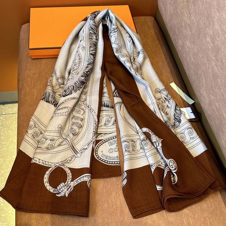 The price of the high definition version [double-sided same color]Hermes Absolute Absolute Son Divine Colorway! Golden Brown Ben Brown   too fragrant!!!] Hermes 21 fallwinter model latest shawl, looks great!!!! Seconds o