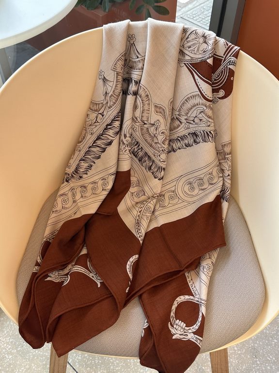 The price of the high definition version [double-sided same color]Hermes Absolute Absolute Son Divine Colorway! Golden Brown Ben Brown   too fragrant!!!] Hermes 21 fallwinter model latest shawl, looks great!!!! Seconds o