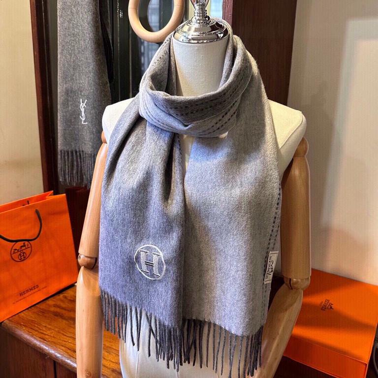 Price Official website with the same water ripple water cashmere Hermes    the same scarf and buy and cherish cashmere models   ~ are export orders so it is more difficult to meet  things talk about less but fine   good-