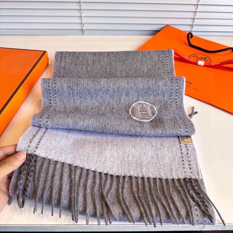 Price Official website with the same water ripple water cashmere Hermes    the same scarf and buy and cherish cashmere models   ~ are export orders so it is more difficult to meet  things talk about less but fine   good-