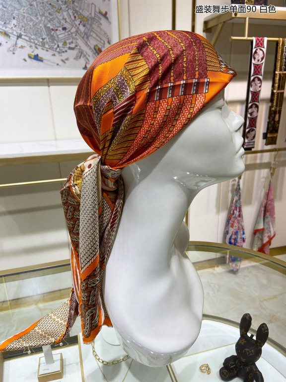 New   Buy all say good-looking   Recommended   [dressage one-sided 90] silk square scarf, top craftsmanship value   Hermes counter models     three-dimensional presentation of the pattern pattern in kind grade is extreme